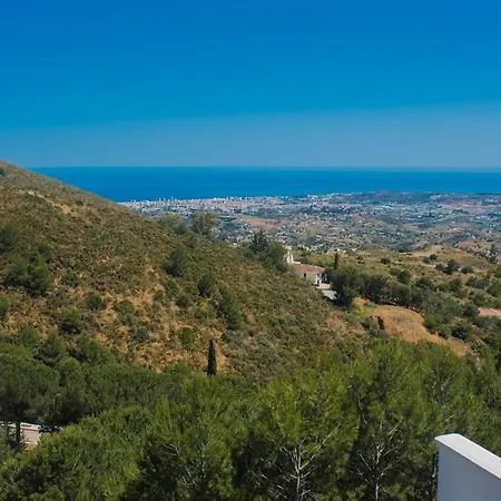 Holiday home Incredible Views & Pool Near Pueblo