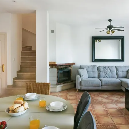 Holiday home Incredible Views & Pool Near Pueblo